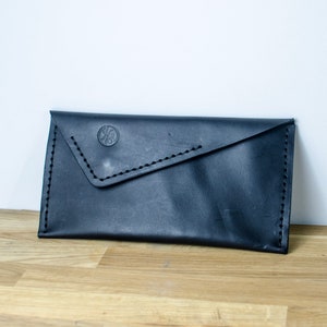 Handgefertigte Leder Reisebrieftasche - Leder Abend Clutch - Große Leder Geldbörse Handgemacht in Großbritannien.