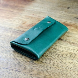 Monedero de cuero / Monedero de cuero hecho a mano / Monedero / Monedero de cuero para mujer / Monedero grande de cuero / Monedero de cuero verde / Hecho a mano en Gran Bretaña