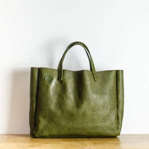 Italian Leather Box Bag image 9