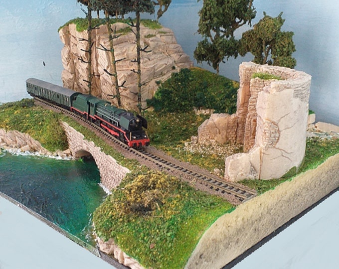 Model train layout diorama in N scale 1/160
