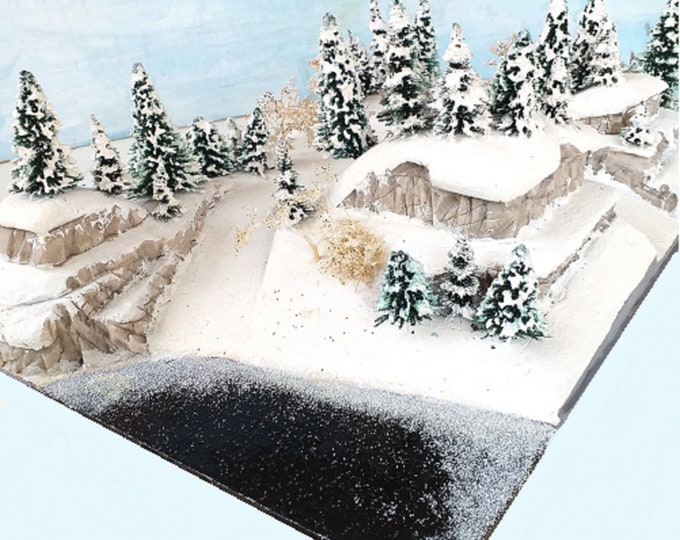Model winter snow diorama with frozen lake, scale 1/160
