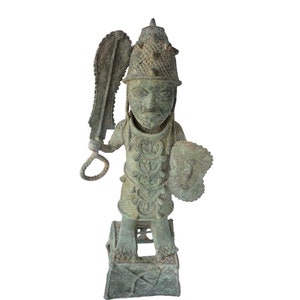 Escultura de bronce africana de Benin