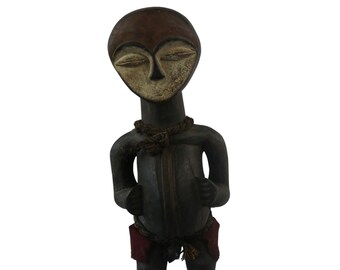 Kwele Statuette – Tribal Wood Pigment Sculpture | African Art Gabon