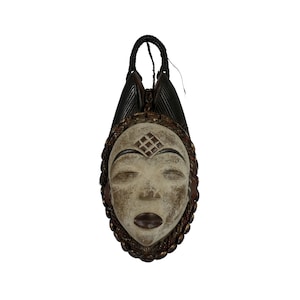 Maschera africana Pounou del Gabon
