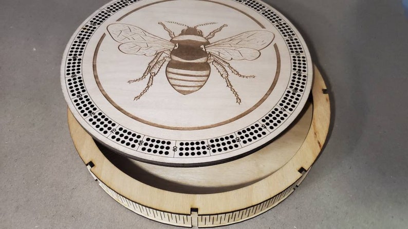 Wooden Bee Engraved Cribbage Board Box
