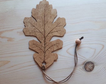 Oak Leaf Shaped Engraved Wood Bookmark