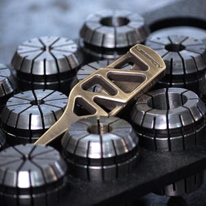 Premium Milled Single Prong Brass Golf Divot Repair Tool – CNC Engineered – Designed & Crafted in the USA - The Perfect Gift for Golfers