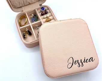 Personalized Jewelry Box, Bridesmaid Gifts, Maid of Honor Gift, Personalized Gift for Women Travel Jewelry Case, Bachelorette Party Favors