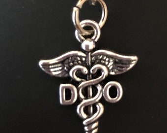 DO (Doctor of Osteopathic Medicine) Keychain