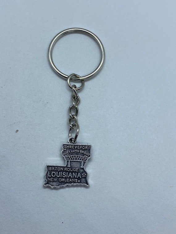 SimplyKeychainsBySam Louisiana State Keychain with Cities