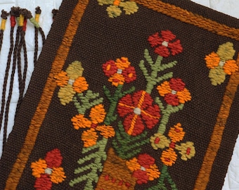 Vintage Cepelia Wool Tapestry: Polish Folk Art Flower Bouquet Kilim