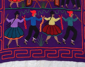 ヴィンテージペルー手刺繍ウールタペストリー：ウロス島の民芸品