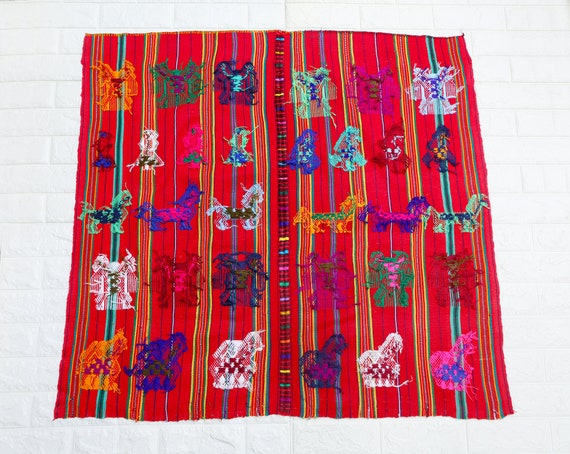 グアテマラ　マヤ民族手刺繍タペストリー グアテマラ マヤ民族手刺繍タペストリー