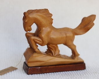 Vintage China Running Horse Wood Carved Figurine. Wild Horse Handicraft Chinese Sculpture. Vintage Asian Collection Gifts.