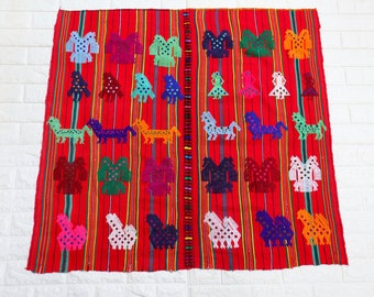 グアテマラ　マヤ民族手刺繍タペストリー グアテマラ マヤ民族手刺繍タペストリー