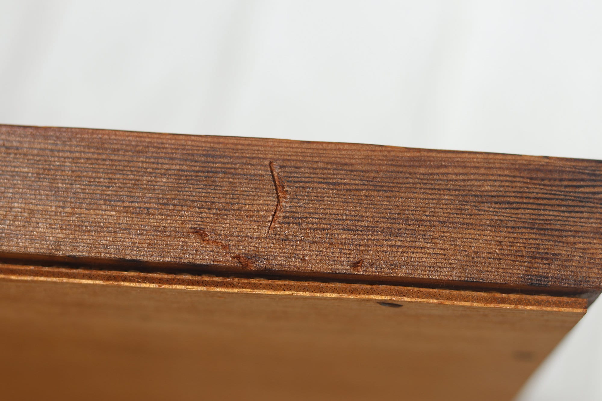 北海道産のヴィンテージ木彫りアイヌ女性壁掛け。日本製