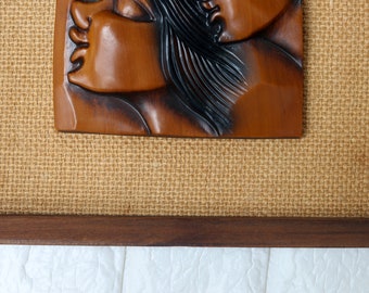 アイヌの女性　木製彫刻 女性の顔と蝶　北海道　アンティーク アイヌの女性 木製彫刻 女性の顔と蝶 北海道 アンティーク