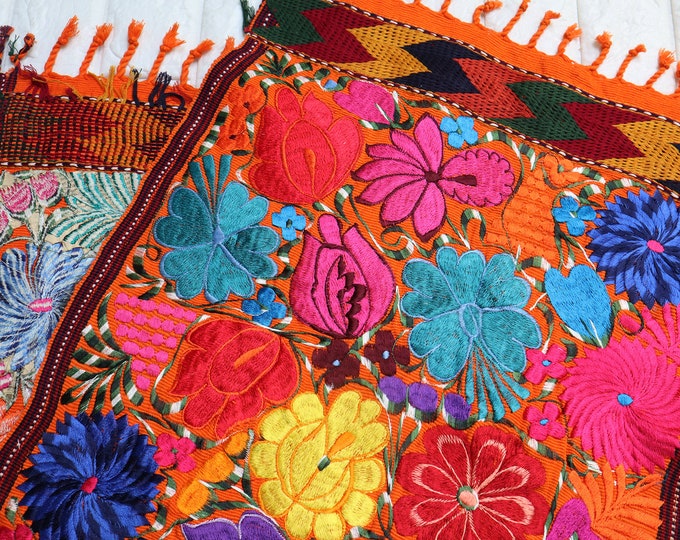 Vintage Chiapas Embroidery Mexican Table Runner Colorful Flower Pattern ...