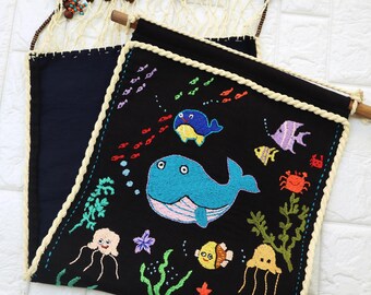 ヴィンテージモン族の布刺繍：アジアの民芸品タペストリー壁掛け