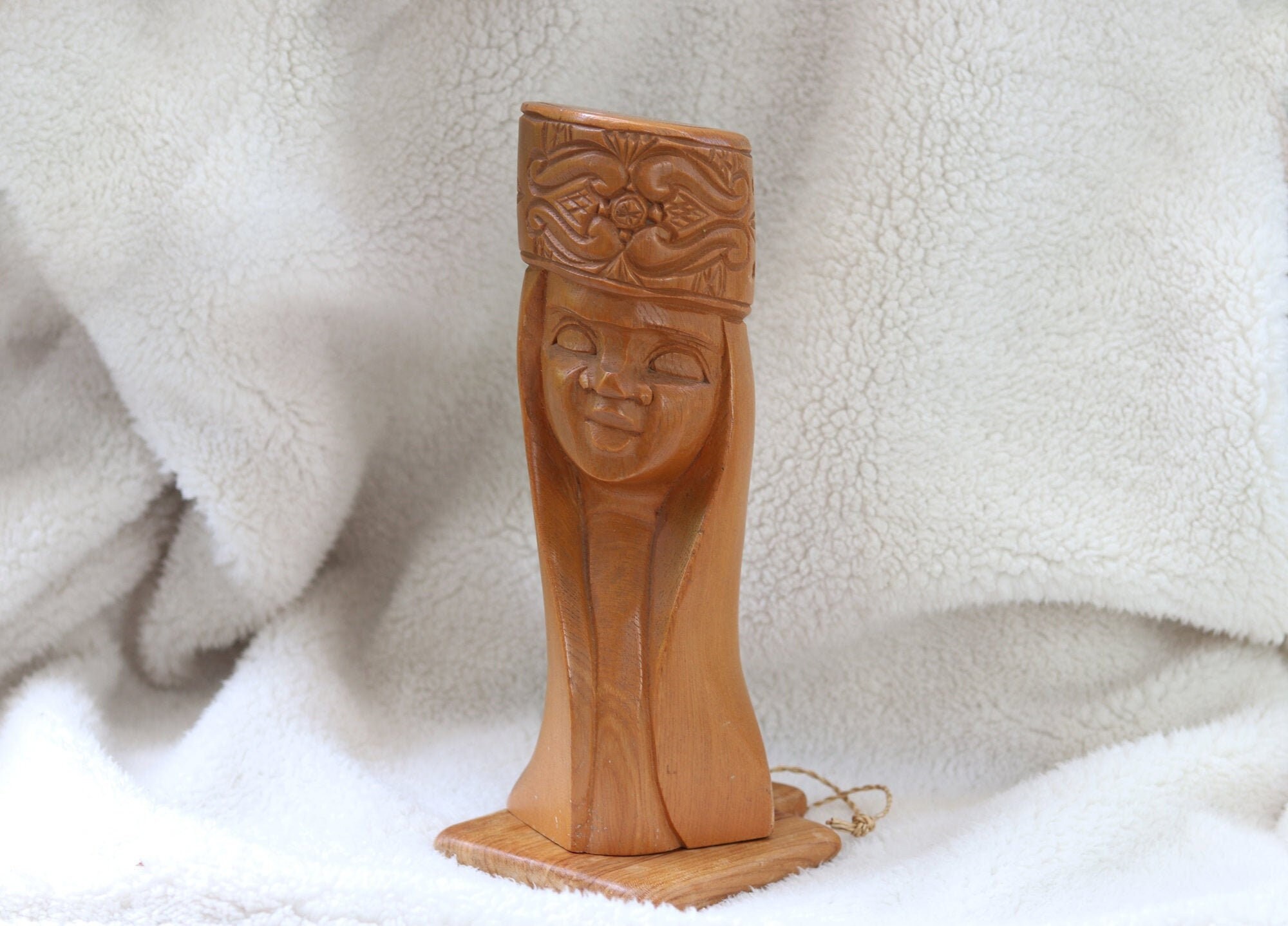 Vintage Folk Art Wooden Hand Carved Lovely Ainu Woman