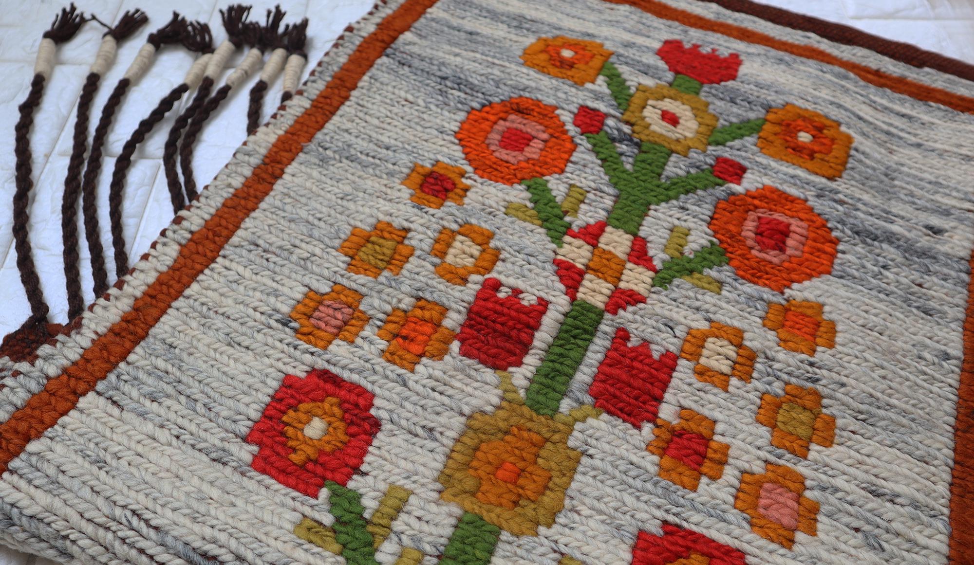 Poland Vintage Cepelia Tapestry Flower Bouquet Pattern Wool Rug Sumak Kilim Polish Wall Hanging Handwoven Folk Art Home Decor Nature Lovers.