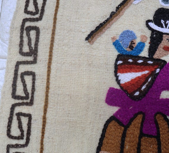 ヴィンテージ ハンドメイド ペルー刺繍 ウール タペストリー ウロス 