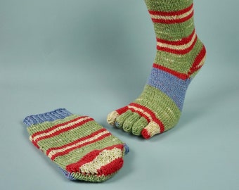 Toe socks, hand-knitted socks made of quality sock wool, size 35-37, genuine handmade, blue, green, beige, red