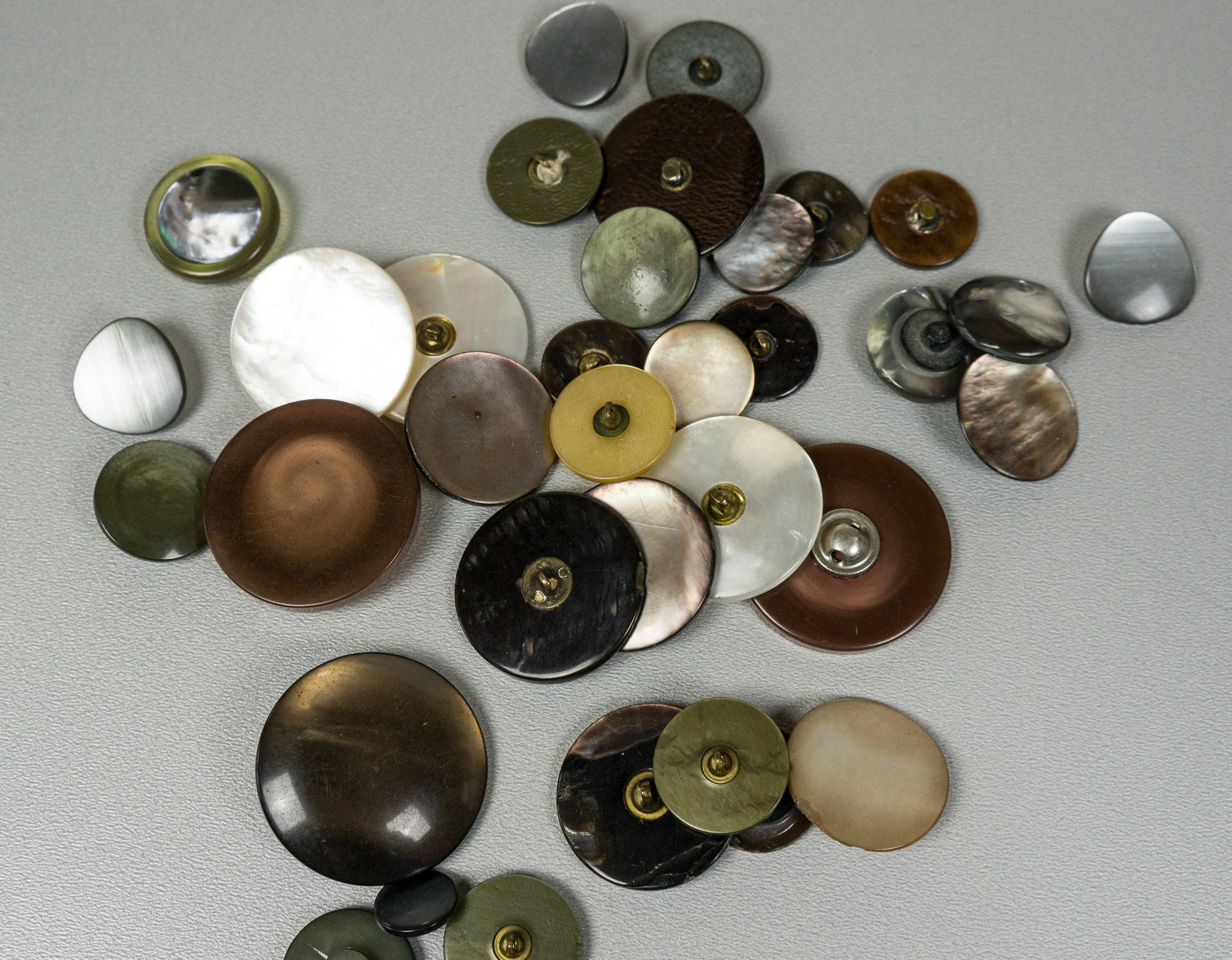 Buttons bundle of old buttons many different buttons Etsy