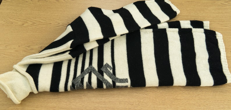 free shipping by eWerkCreative pure wool beige with black pattern Sweater from the 80s
