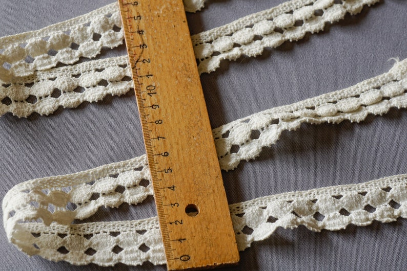 wool white vintage used old lace bristle Handmade lace,Two lace borders used