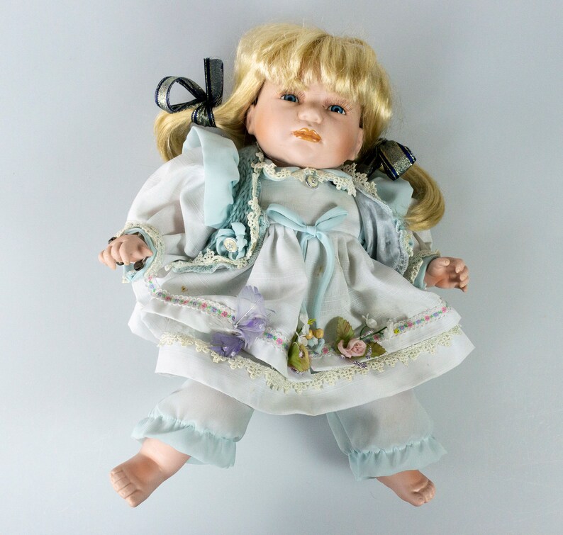 alberon collectors porcelain doll