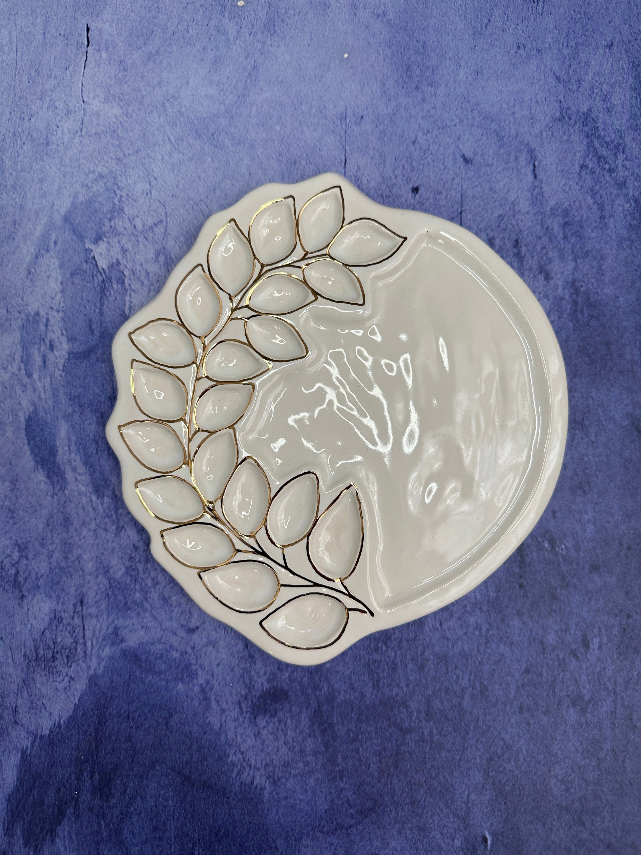 Handmade Ceramic Watercolor Palette: Gold Leaf, 21 Wells
