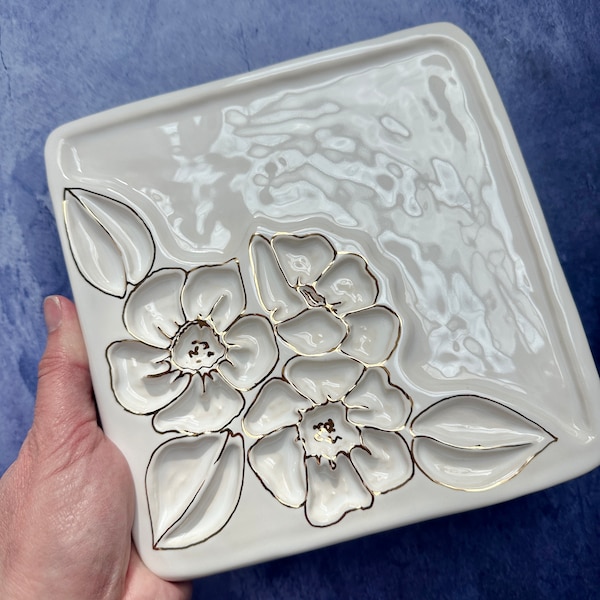 Ceramic Leaves and flowers solid white with gold watercolor palette with 24  wells handmade watercolor palette