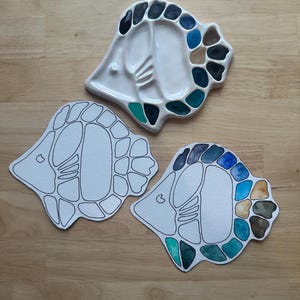 Medium fish  ceramic palette with OCEAN COLORS set Handmade granulating watercolors sample set