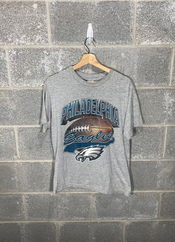 Vintage Philadelphia Eagles T-Shirt Large in 2023  Philadelphia eagles t  shirt, Philadelphia eagles, 1990 shirts