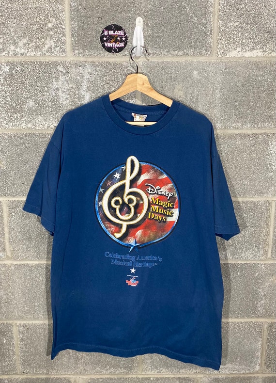 Vintage 1990s Disney Magic Music Days Graphic T-Sh