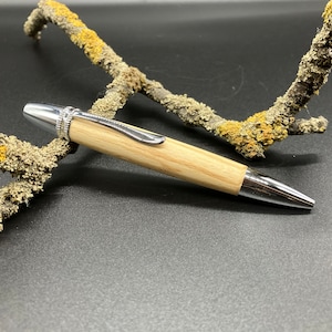 Balpen van beukenhout, handgedraaid, schrijfinstrument, uniek, cadeau