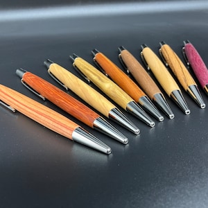 Ihr Wunschkugelschreiber mit Klickmechanik, handgedrechselt, Gravur möglich - einzigartige Geschenkidee