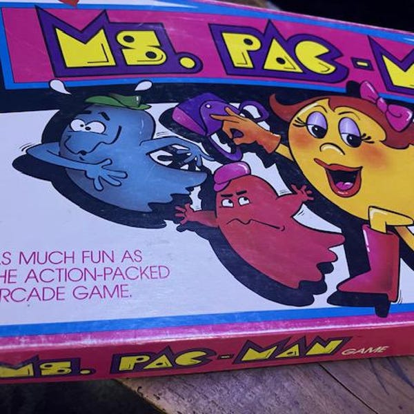 Ms. Pac Man Vintage Arcade Themed Board Game Milton Bradley