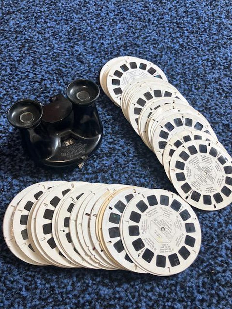 Vintage Clasp Style Viewmaster Viewer and 60+ Foreign Language Reels - Etsy