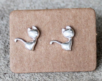 Cat Stud Earrings - Gold or Silver