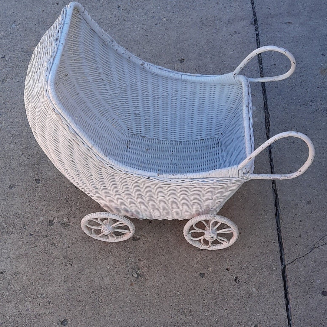 Vintage White Wicker Baby Doll Stroller Carriage Etsy