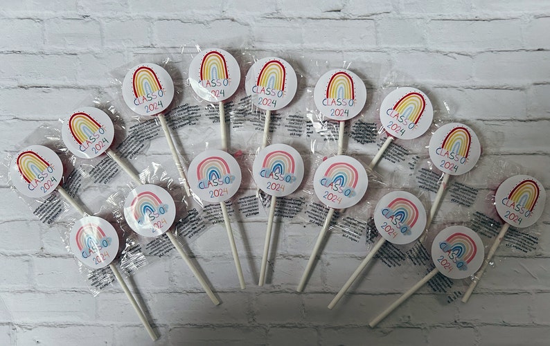 Bulk Class of 2024 lollipops. End of school treat. Teacher gift. School leavers gift. Teaching Assistant. End of term lolly. Pupil gift image 2