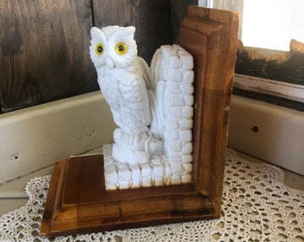 One (1) Vintage white alabaster owl bookend