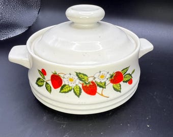 Recipiente individual de cerámica para hornear con fresas y crema de Sheffield, estilo vintage japonés.