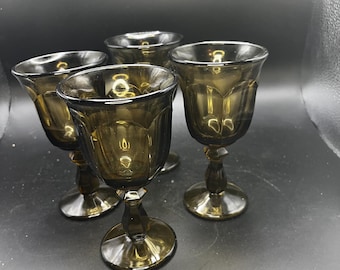 Copas Imperial Glass Old Williamsburg de color ámbar con paneles, juego de 4 unidades, 14 cm (5 1/2 pulgadas)