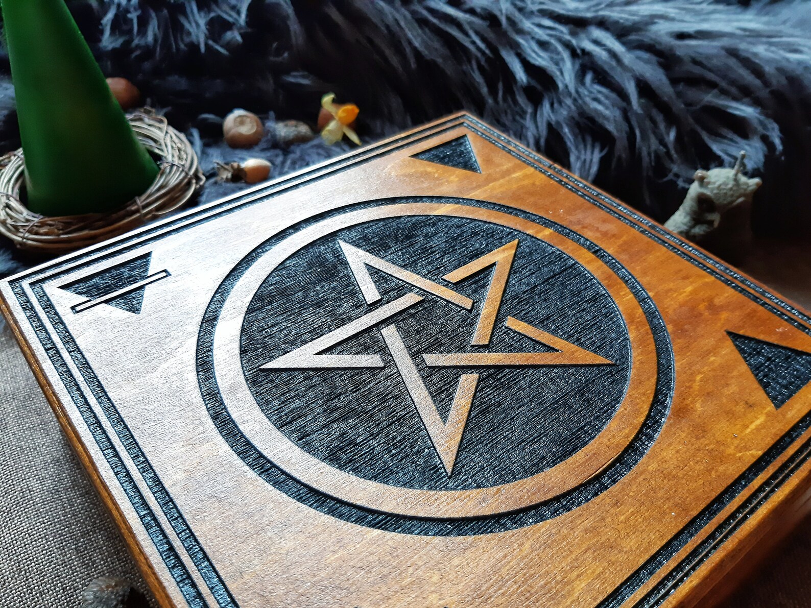 Nemesis Now Wiccan Pentagram Tarot Box – Black Jewellery Trinket Box, Witchcraft Gift