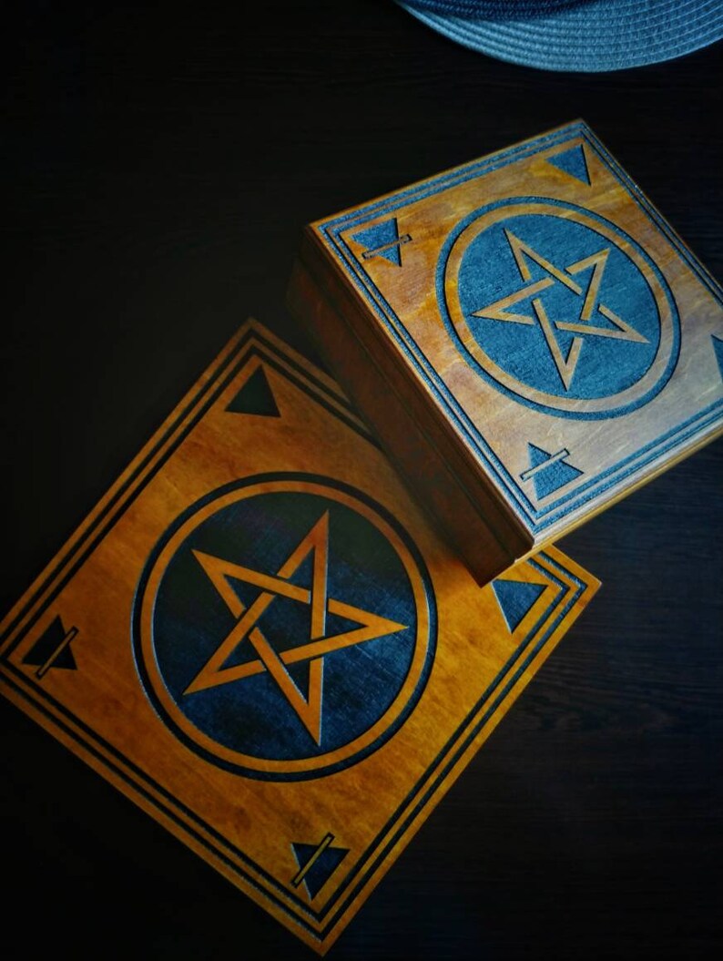 Pentagram Altar box, Tarot card box, Witchcraft supply 10x10x3 inches
