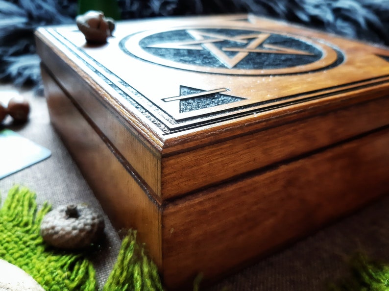 Pentagram Altar box, Tarot card box, Witchcraft supply image 3