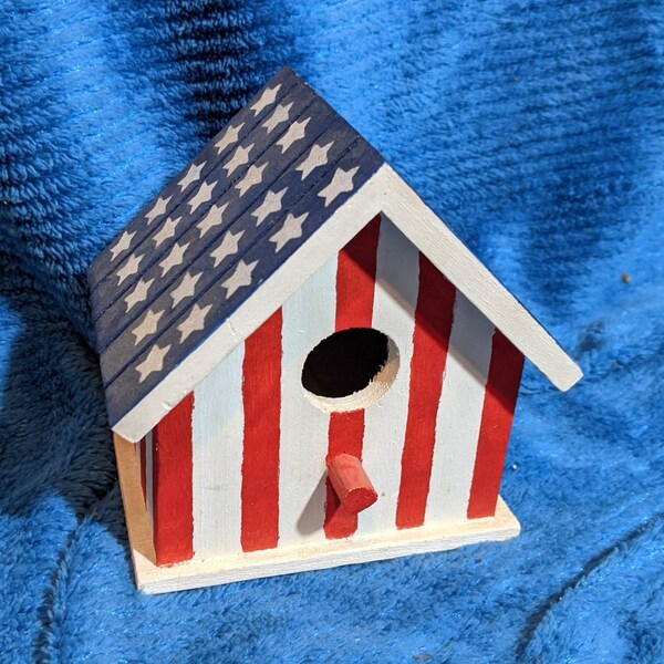 Americana Birdhouse